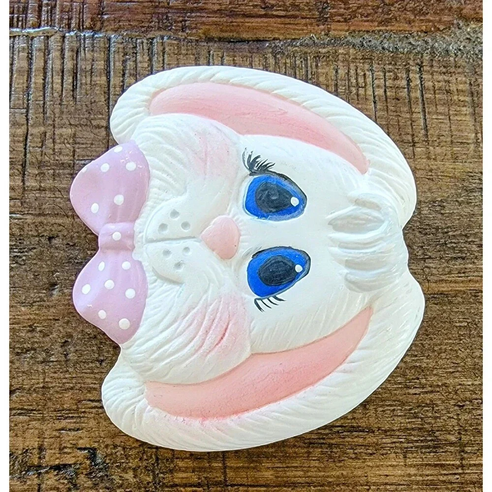 VTG Large Ceramic Hand Painted Easter Bunny Brooch Pin Blue Eyes Bow Kitsch